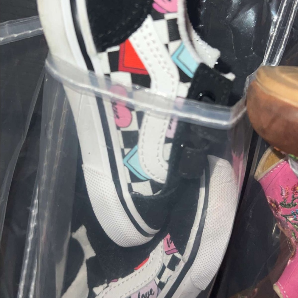 Sizes 3-4 - Picture 2 of 5